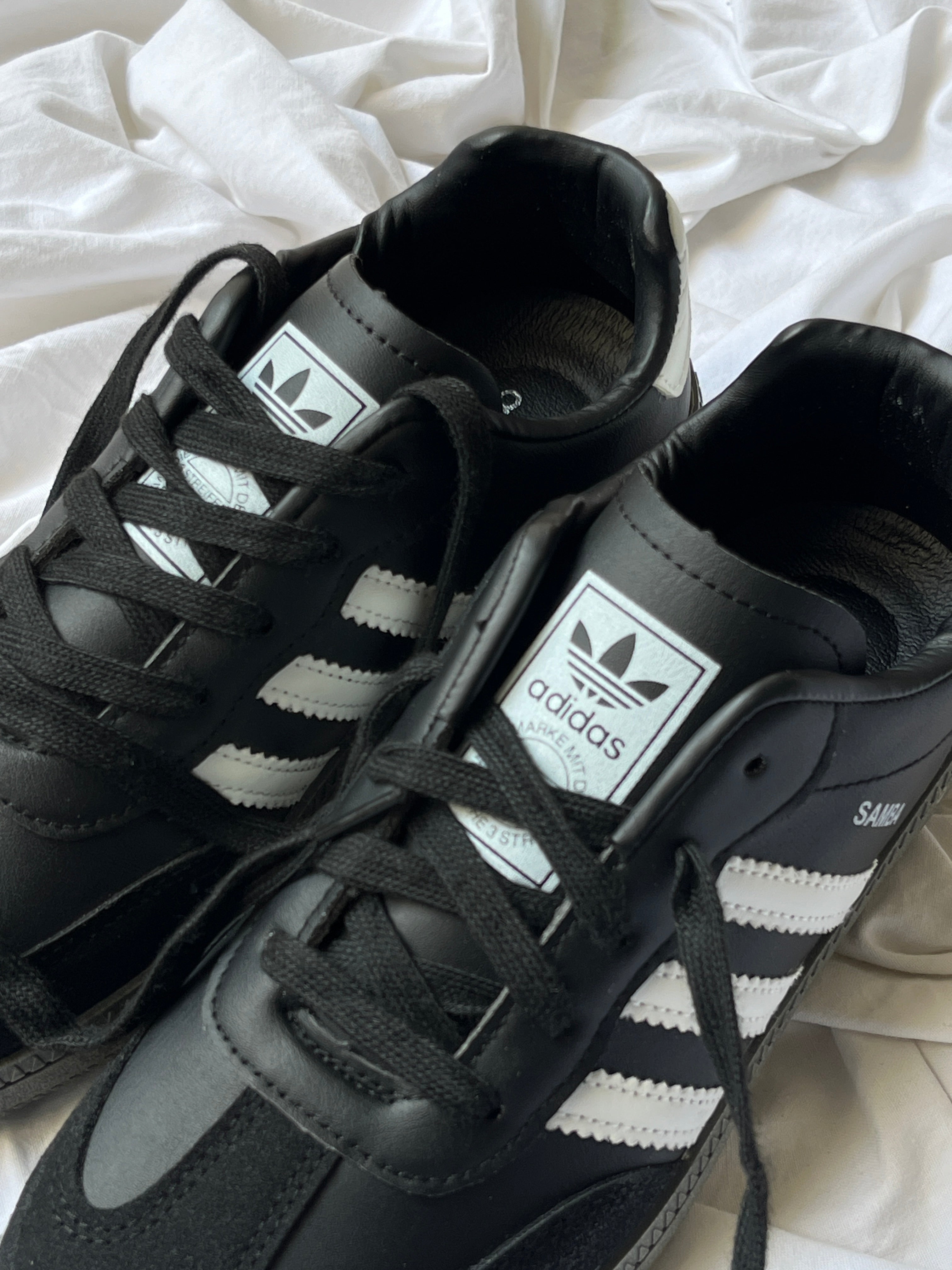 Adidas SAMBAS - Black