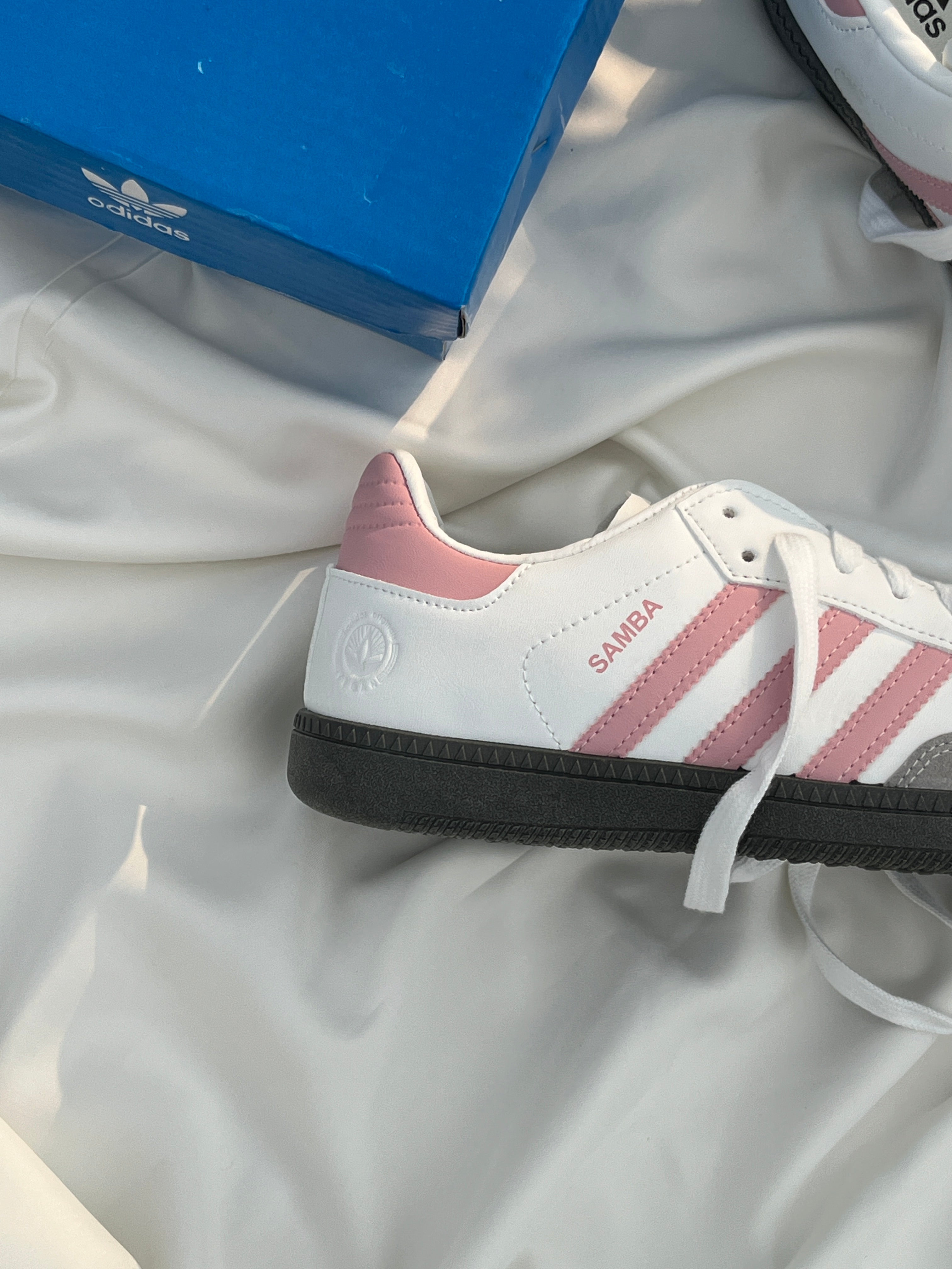 SAMBAS - White / Pink