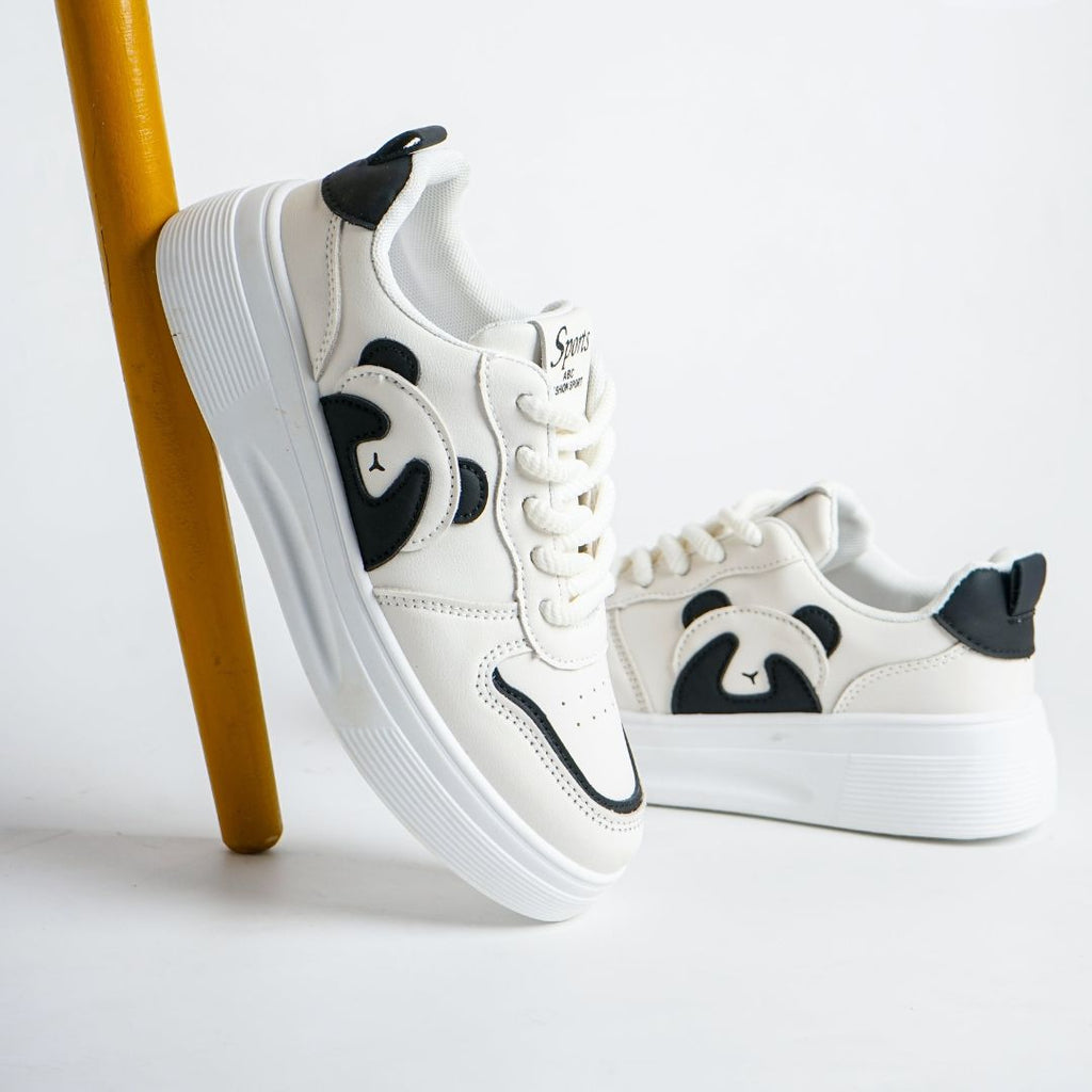 Juniper Trail - White / Black