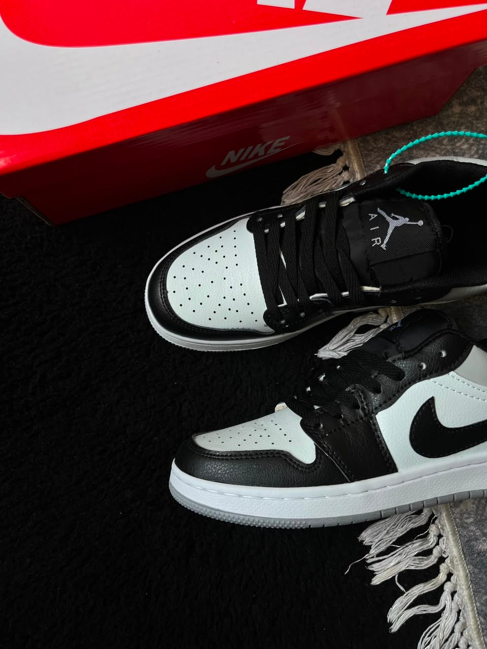 AirJordan 1 Shadow