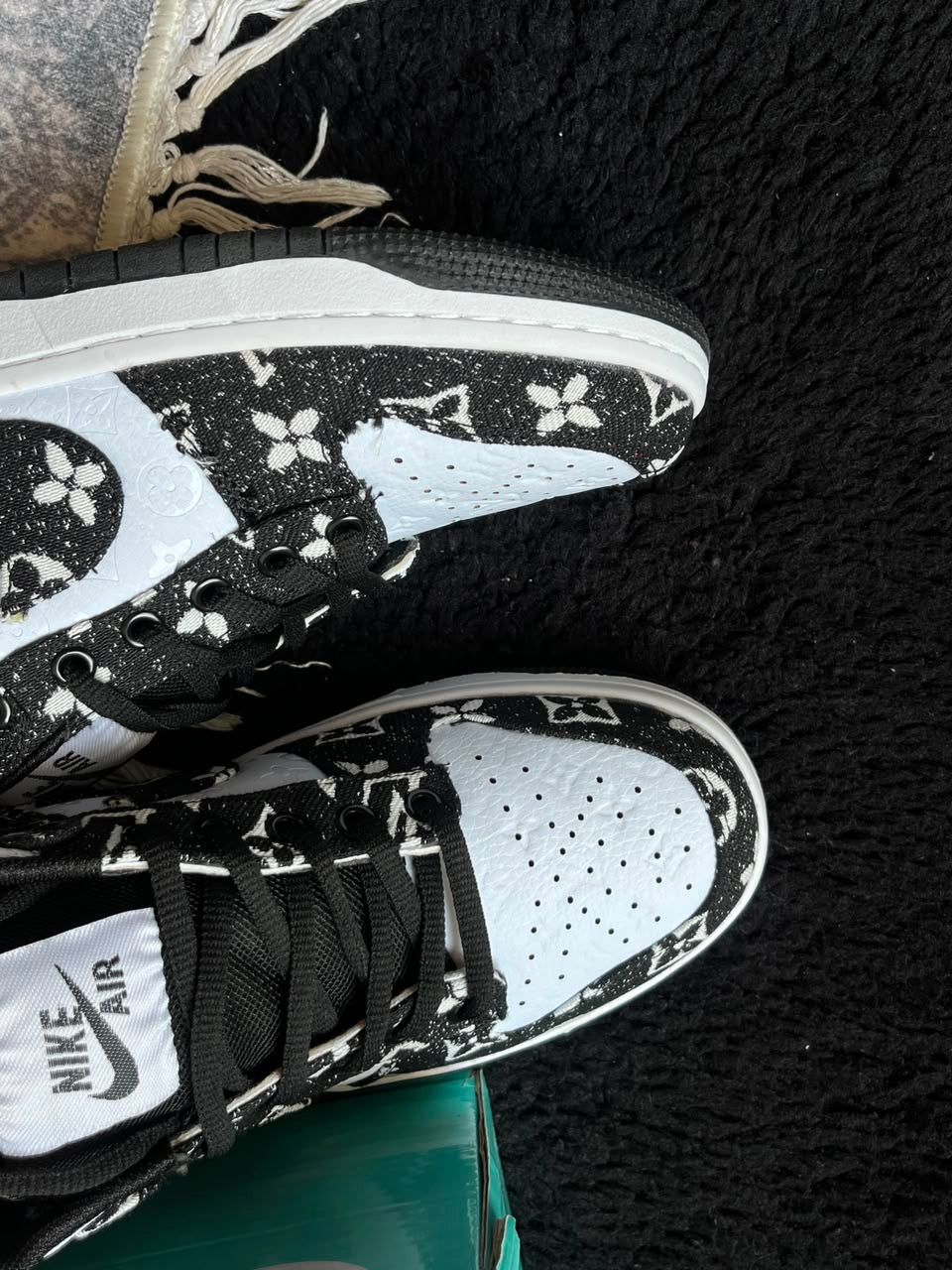 Sb Dunk x LV Black