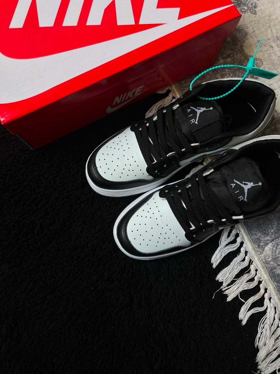 AirJordan 1 Shadow