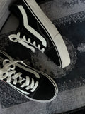 Vans Old Skool – Classic Black & White