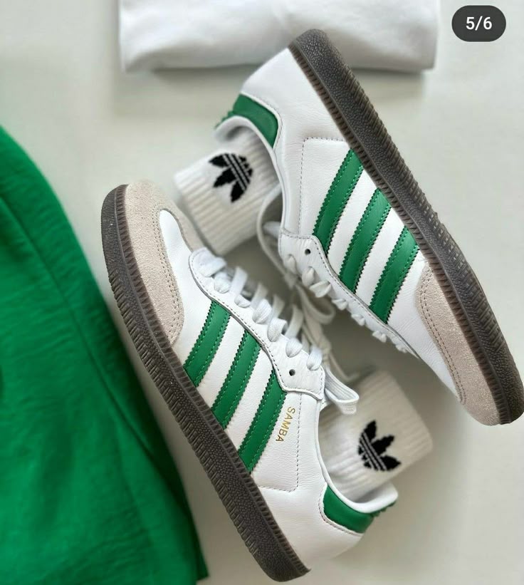 Adidas Samba- White / Green